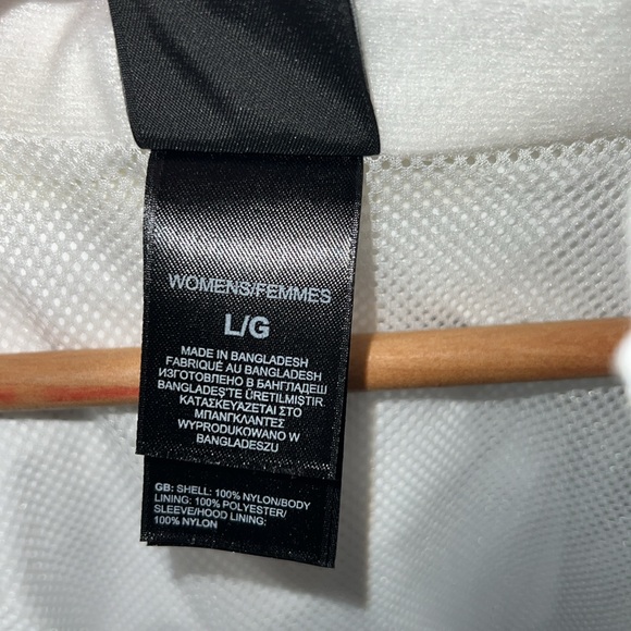 The North Face Hooded Rain Jacket - Picture 10 of 11